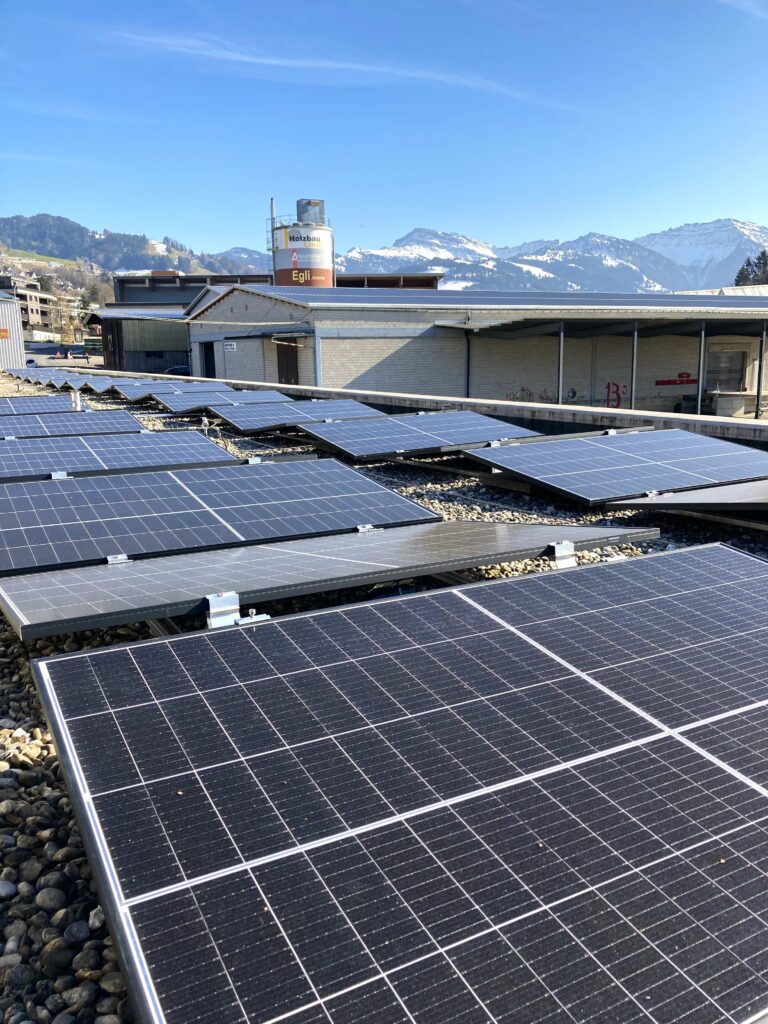 Neue Photovoltaik-Anlage in Betrieb